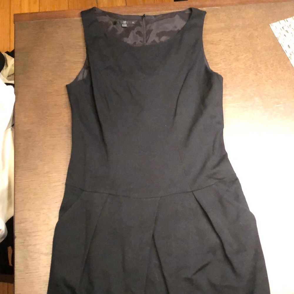 Beautiful teenflo stretch pleated pocket dress